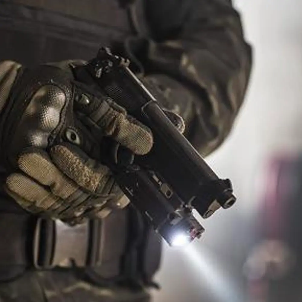 SBAL-PL型ピストルライト黒ストロボ機能20mmレイル用新品黒 SBAL-PL型ピストルライト黒ストロボ機能20mmレイル用新品黒